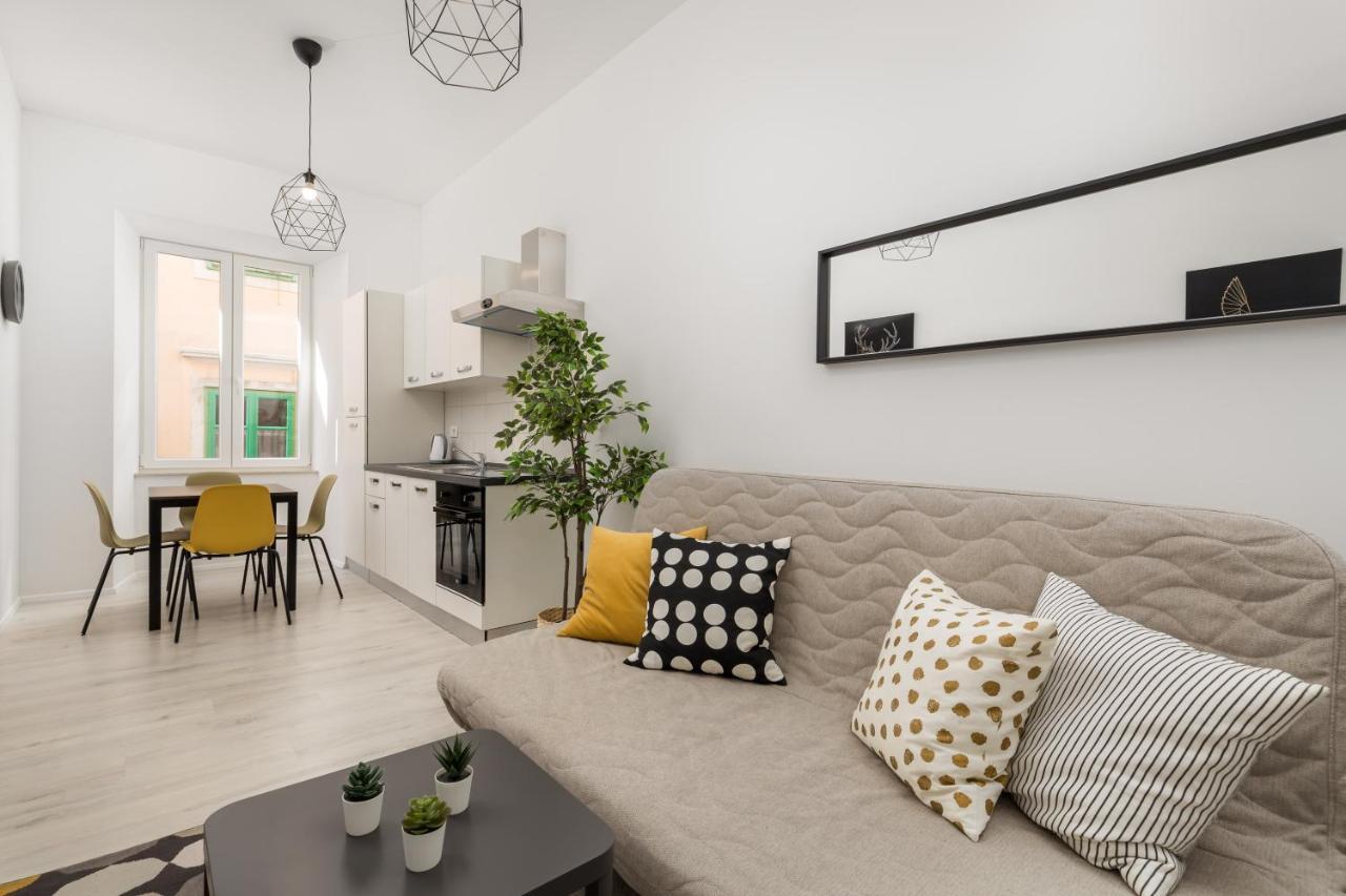 St. Vitus Apartment *